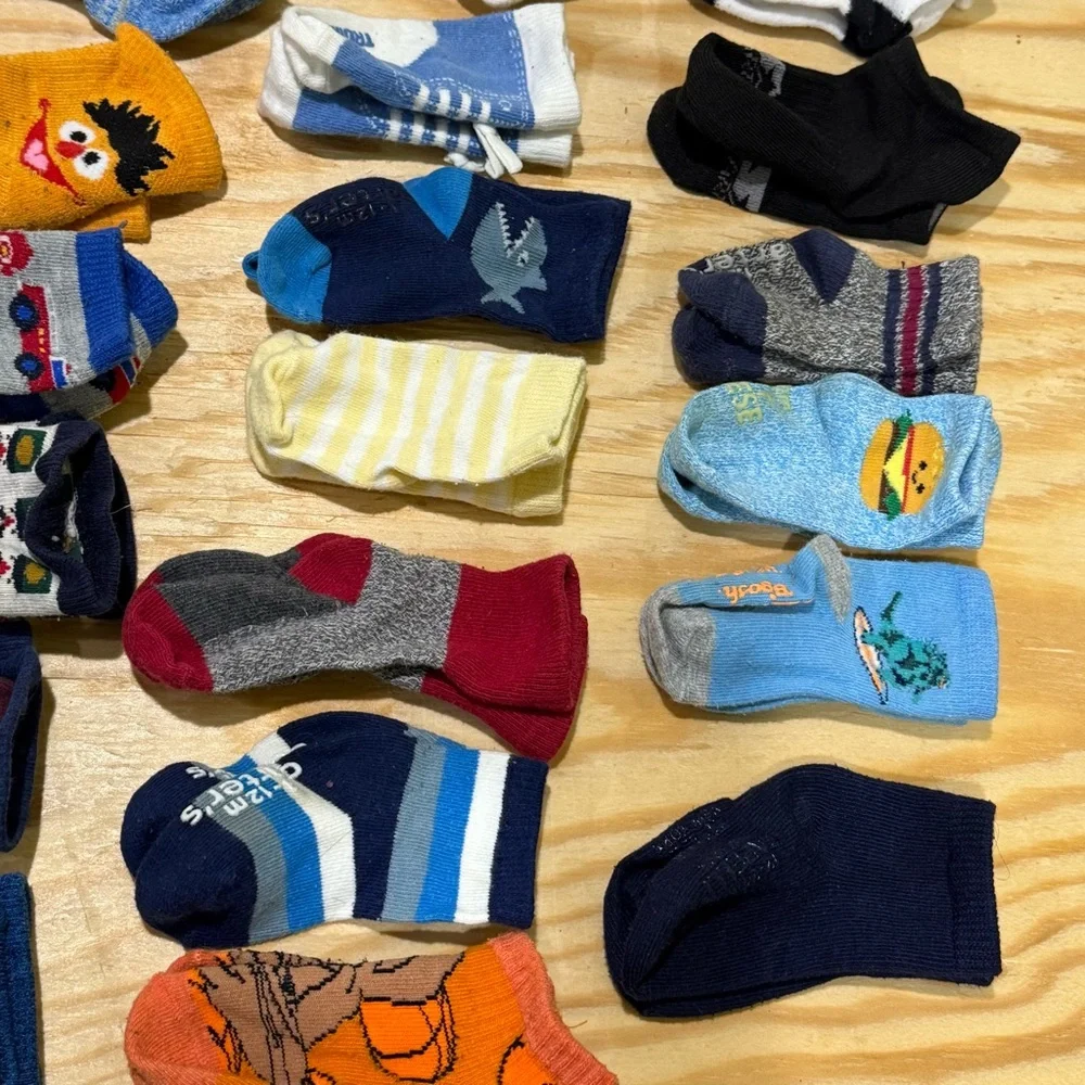 Set of 32 Baby Socks (3M–24M) – Mixed Styles & Brands – Great Condition